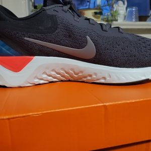 Nike Odyssey React